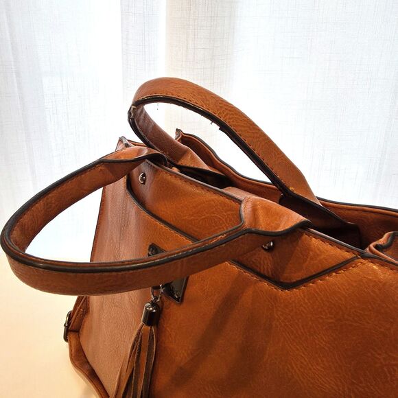 Vegan Leather Medium Satchel Crossbody Tan. Preppy Twee Classic Heritage Scandi - Picture 5 of 9